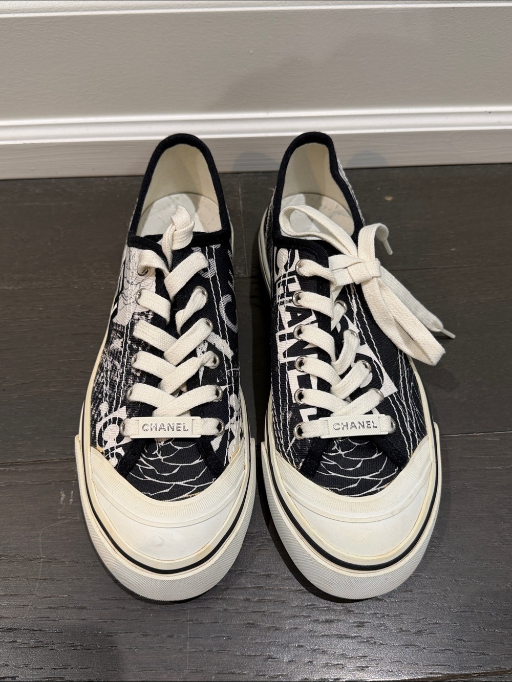 CHANEL Black and White Graphic Canvas Low-Top Sneakers